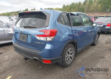 2021 Subaru Forester Premium z USA, uszkodzony, nr VIN JF2SKAJC5MH436675